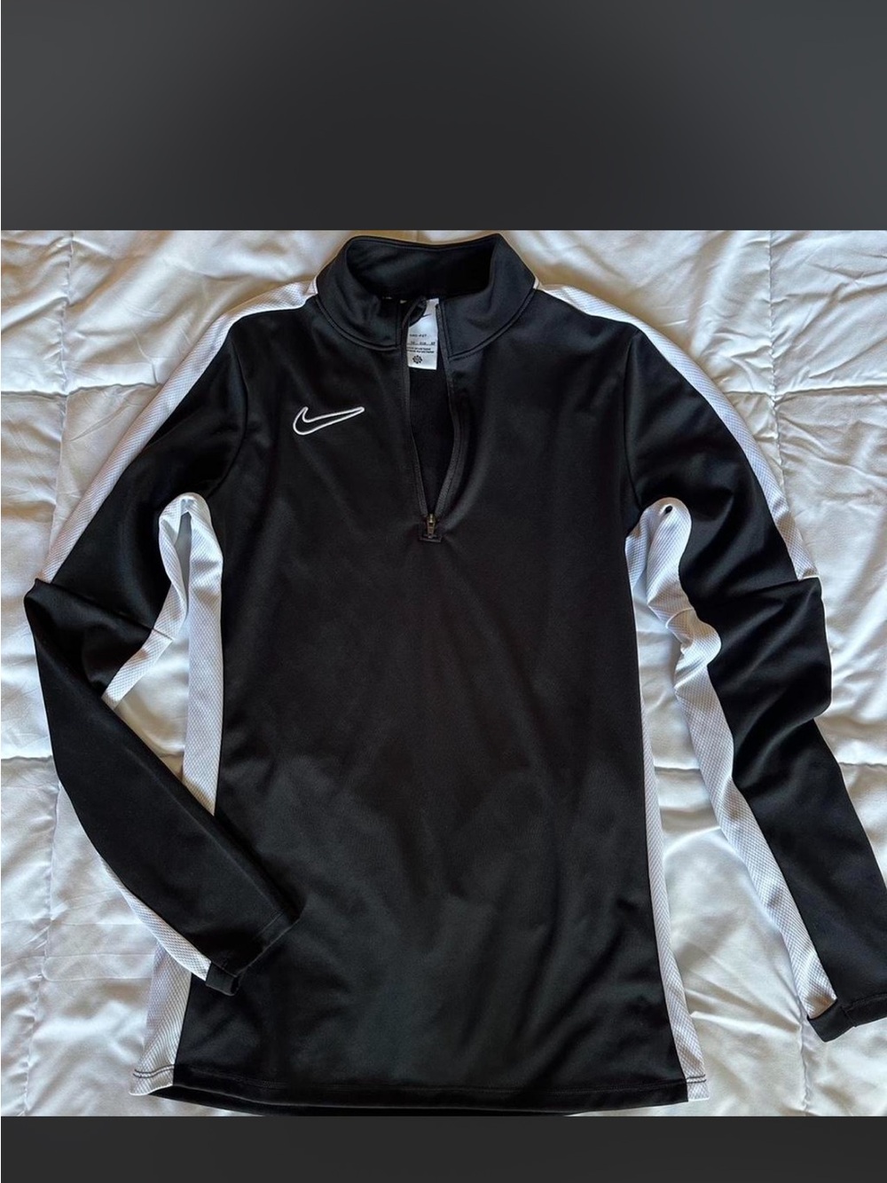 Nike Women’s Black & White Quarter-Zip Training Top